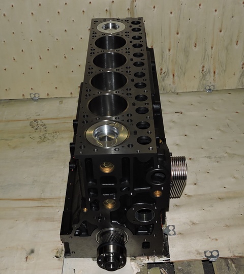 61560010095B-SHORTCK_Блок цилиндров WD615 в сборе с коленвалом и поршнями, createk-2_1